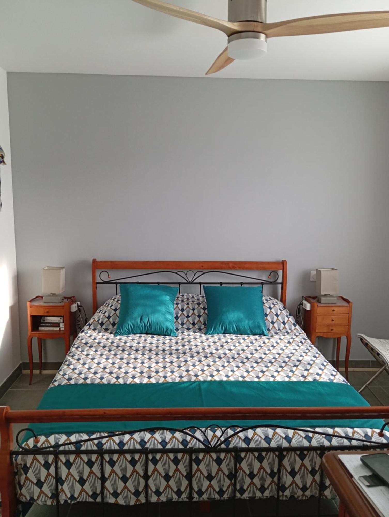 Almendra34480 Bed & Breakfast Magalas Екстериор снимка